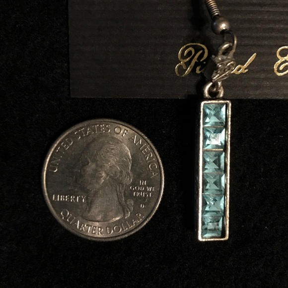 Silver Sky Necklace & Earrings Set - Picture 6 of 7